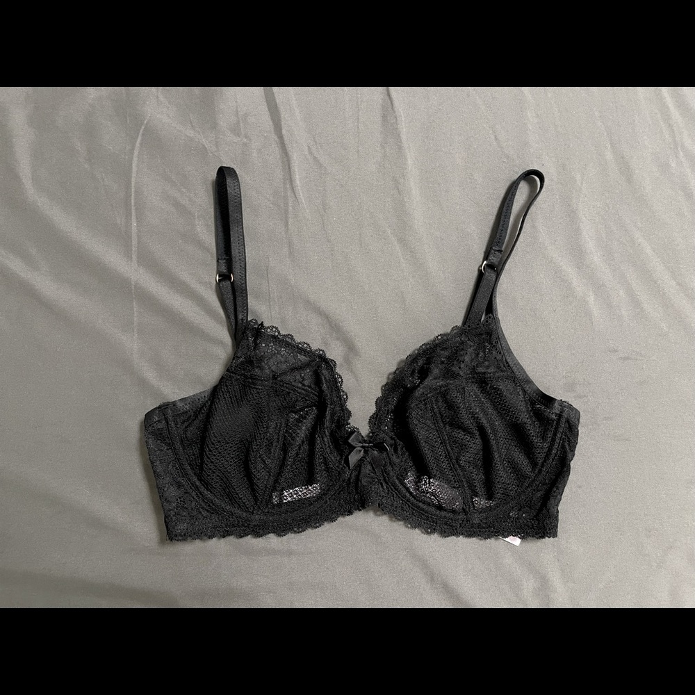 Lacy Geometric Patterned Bra